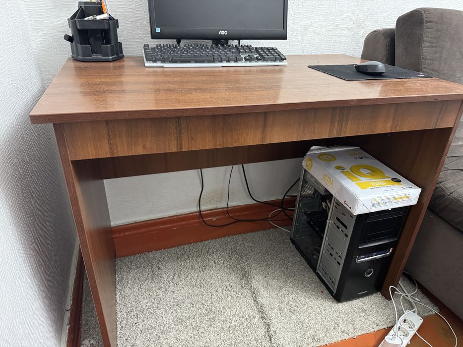 Стол рабочий