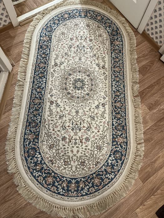 Продам ковер 1/2