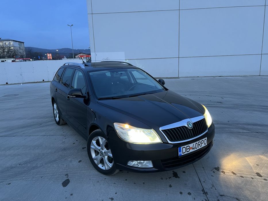 SKODA Octavia 2012 — imagine 2