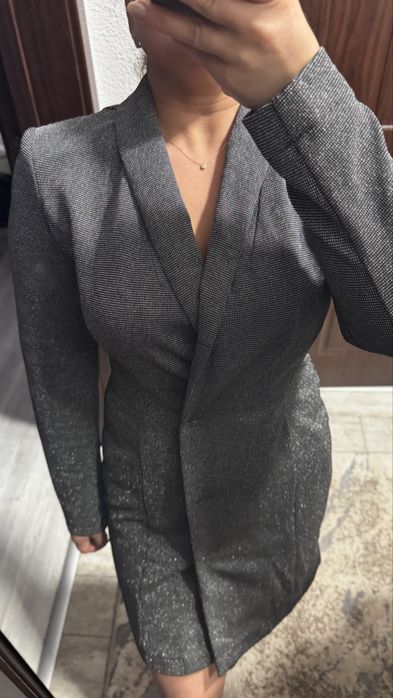 Официална рокля размер С