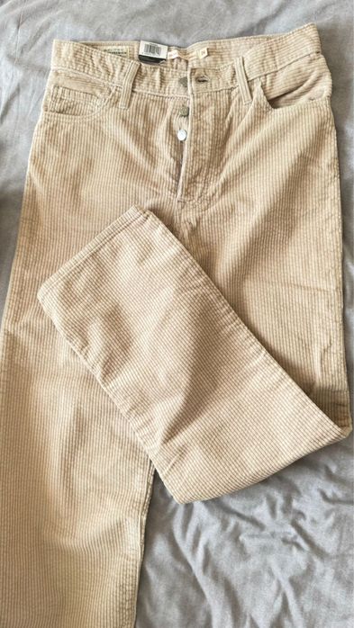 Продам вельветовые брюки Levi’s