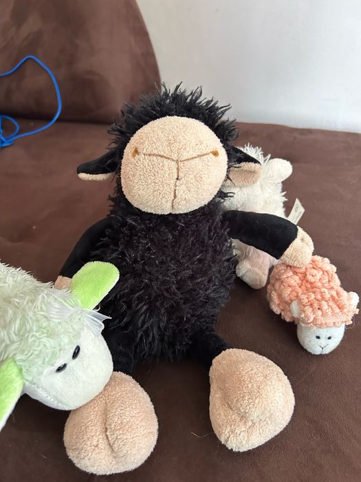 Плюшени играчки различни видове