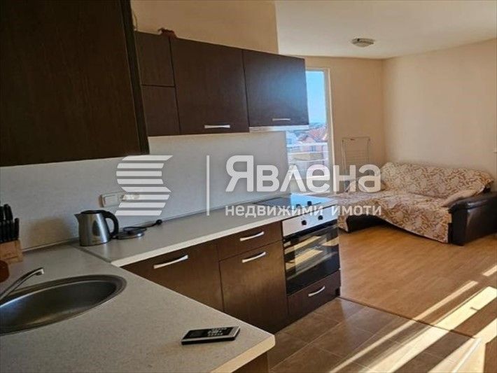 Продава се Двустаен апартамент в Бургас, Сарафово - 82 кв.м за 1208 €/кв.м - Снимка #3