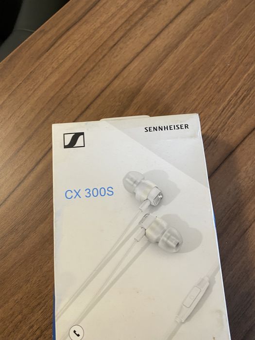 Casti Sennheiser CX 300s, Sigilat