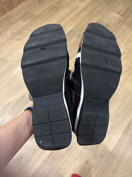 Оригинални маратонки FENDI 39н.