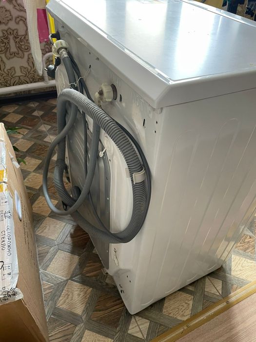 Продам стиральную машину LG