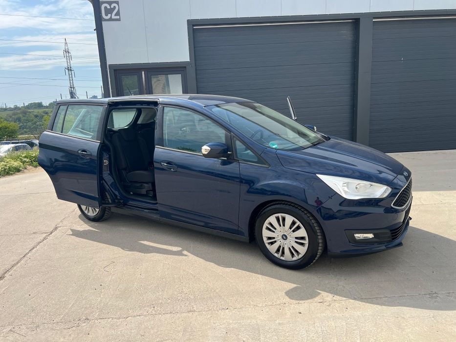 Ford grand c-max business edition