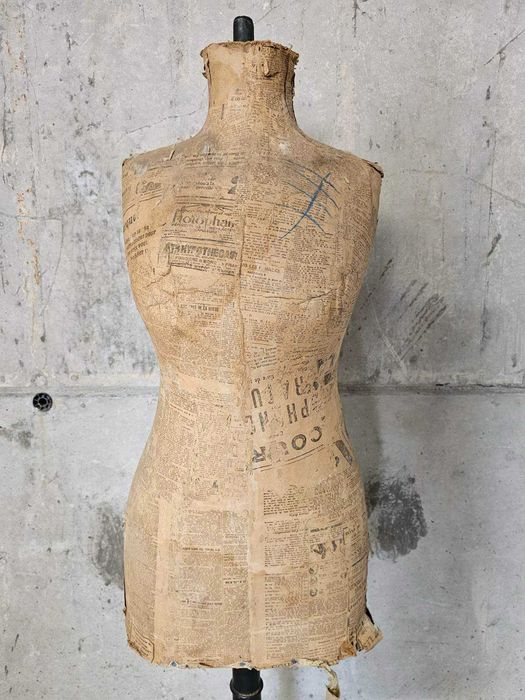 Контрабюфет изцяло от масив