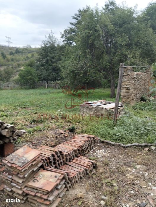 Casa spatioasa | 1500 mp teren - Ticvaniu Mare CS