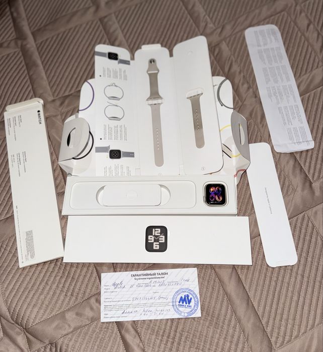 Apple Watch SE (2-е поколение) GPS