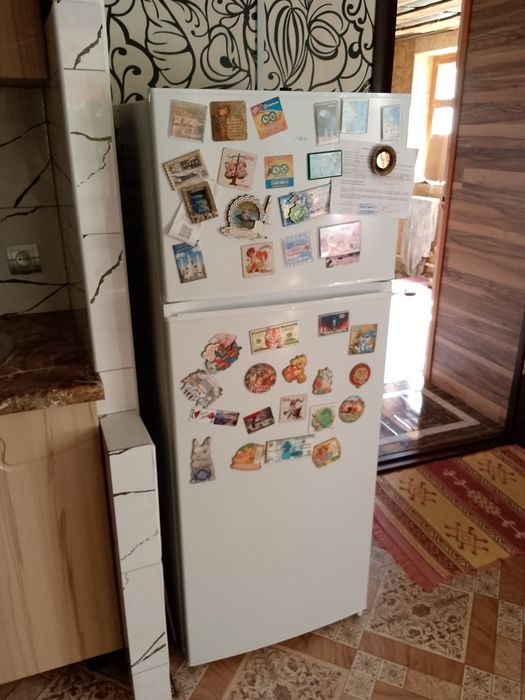 Продам холодильник Midea