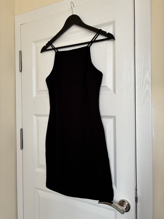 Рокли на Зара, Манго, Котон, H&M и др.  От 5-10€, размери Хс и С