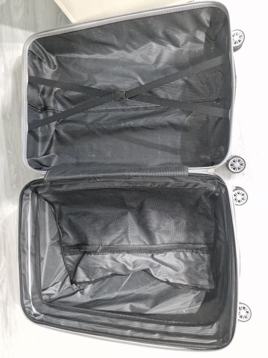 Продам чемодан/чемоданы