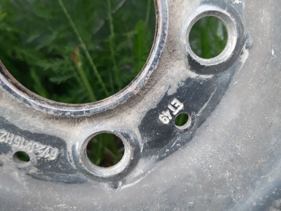 Продам диски с резиной на 15