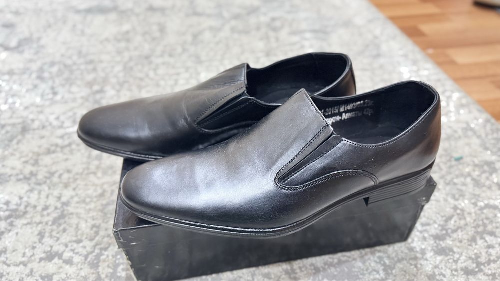 Продам мужской обувь