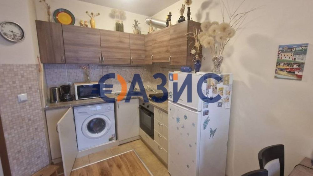 Продава се Двустаен апартамент в Несебър - 50 кв.м за 878 €/кв.м - Снимка #5
