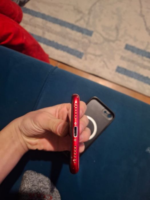 Айфон 8 red product