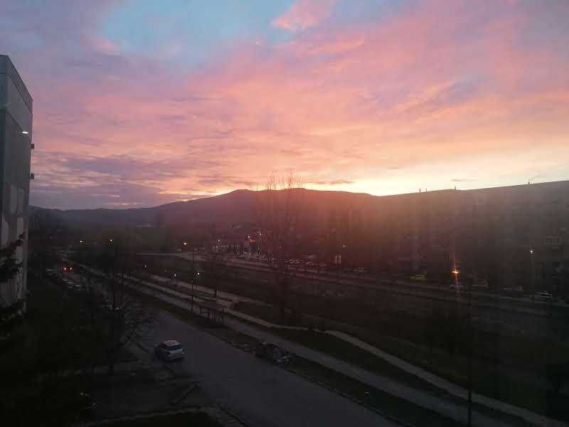 Продава се Четиристаен апартамент в Кюстендил, Запад - 86 кв.м за 931 €/кв.м - Снимка #6