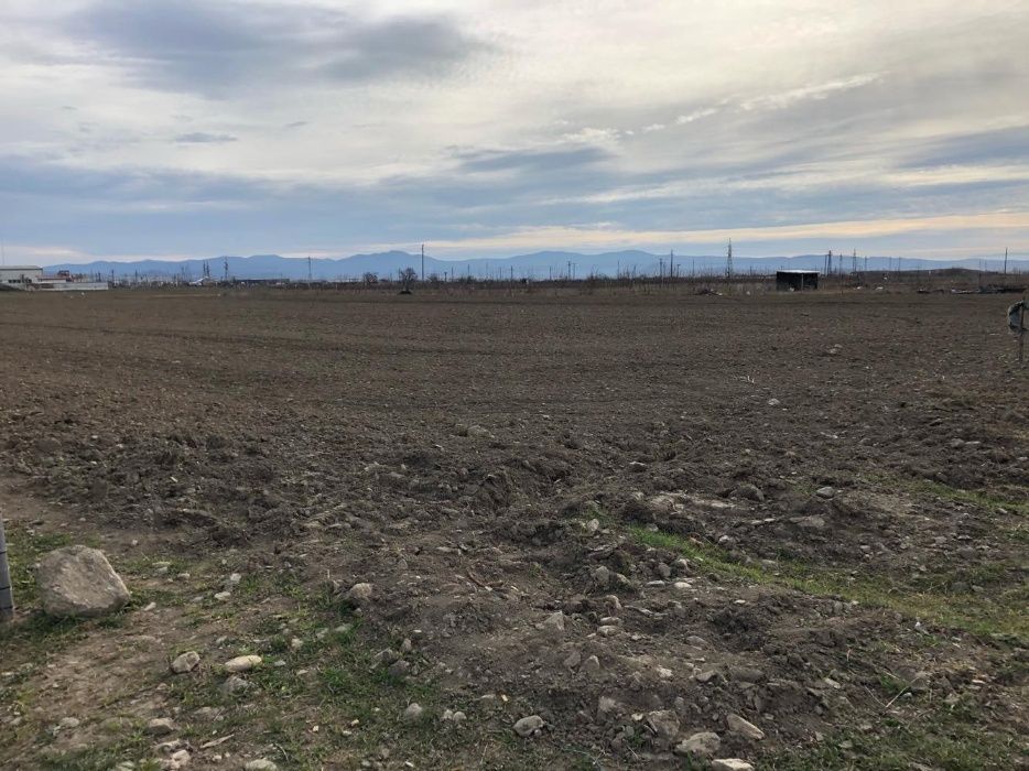 Продава се Парцел в Карлово - 3900 кв.м за 3 €/кв.м - Снимка #2