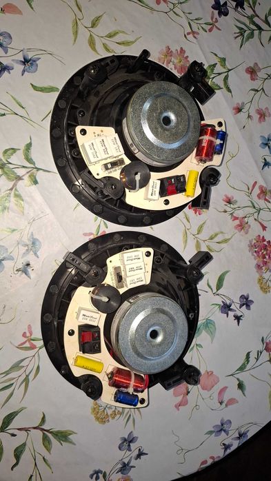 Boxa tavan Triad R16 in-ceilling TRIAD