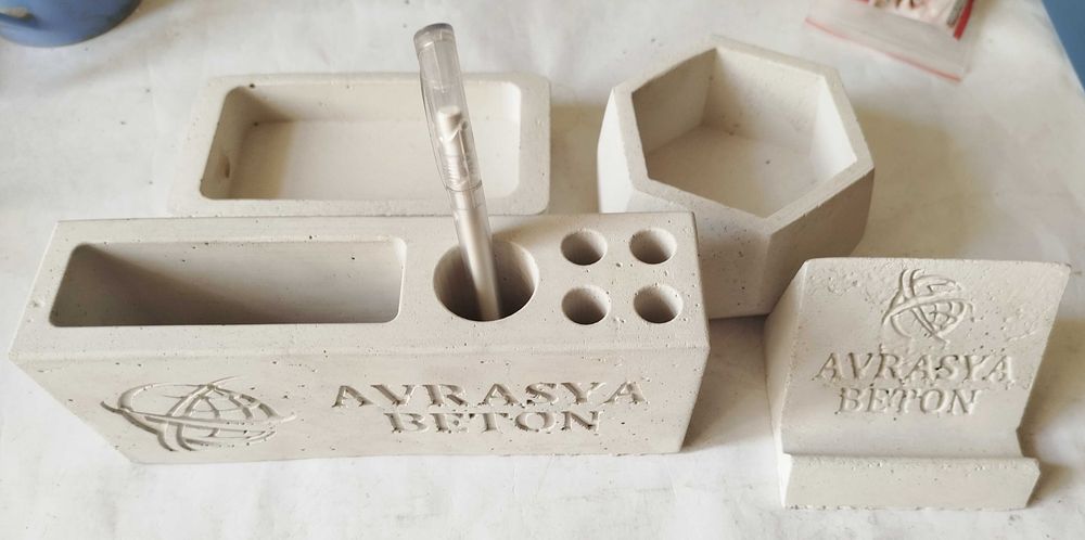 Деловой настольный органайзер