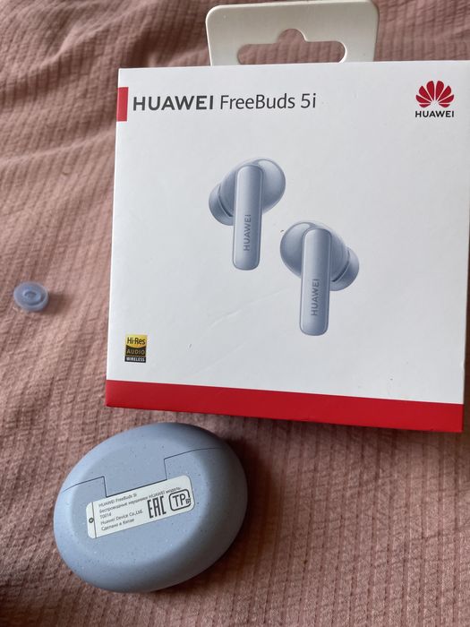 Продам кейс от наушников Huawei