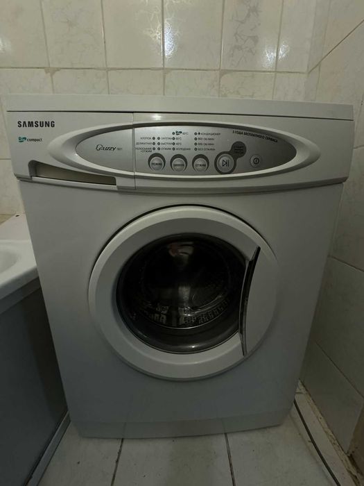 Продам стиральную машинку