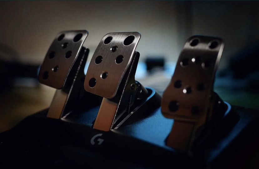 Logitech g923 trueforce + logitech driving force shifter