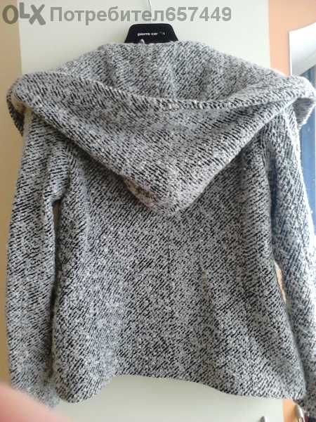 Ново елегантно късо палто с качулка - яка