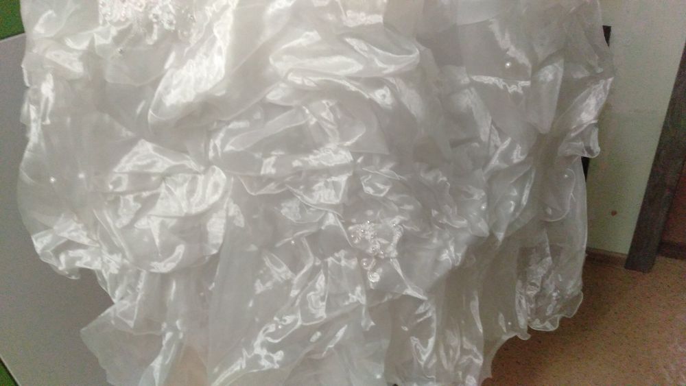 Свадебное платье 10000 тг