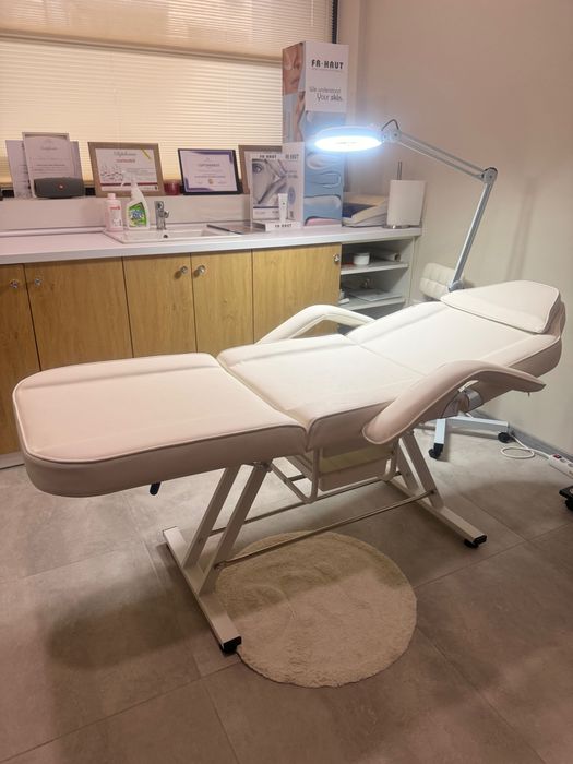 Козметична кушетка