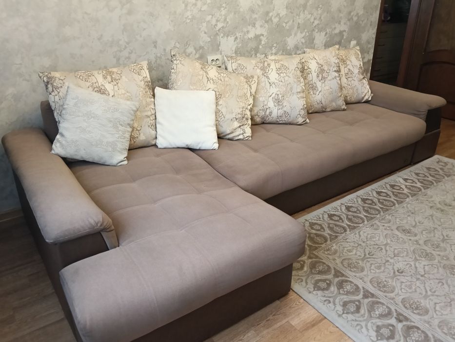 Продам диван в хорошем состоянии