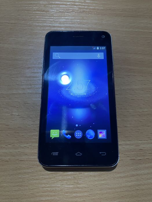 Продам телефон