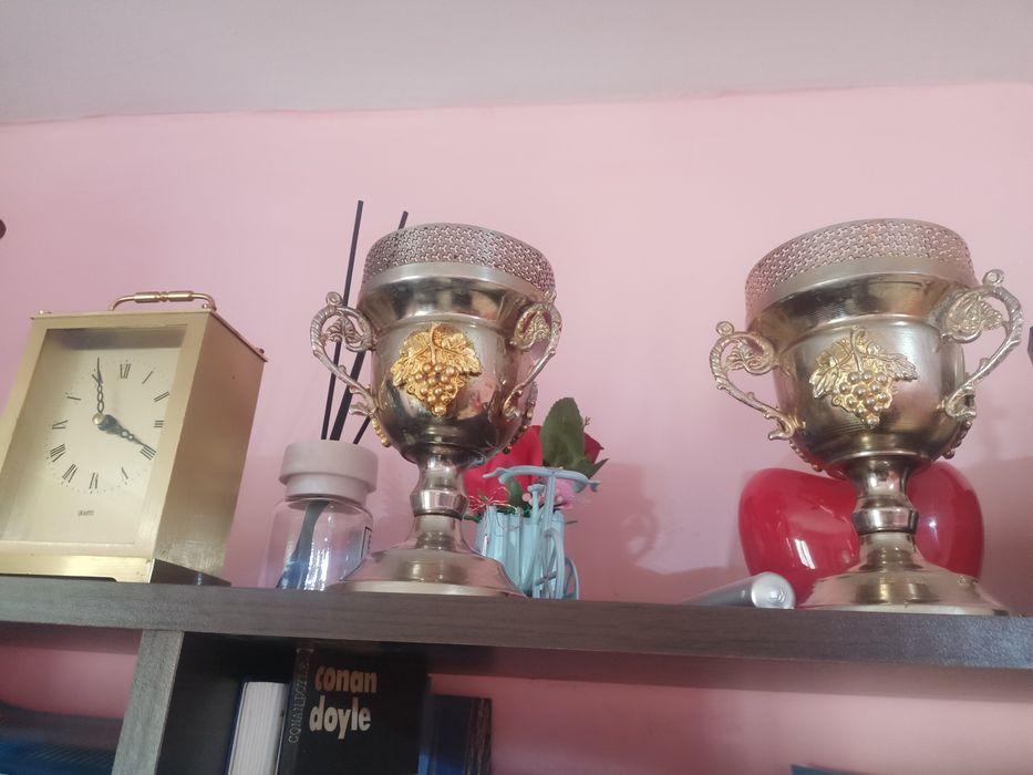 De vânzare set două cupe  vintage