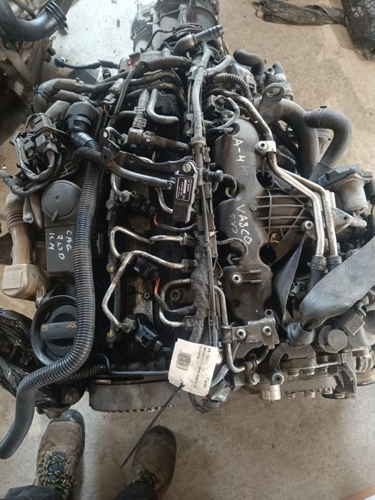 Двигател audi 2.0tdi 143 CAG