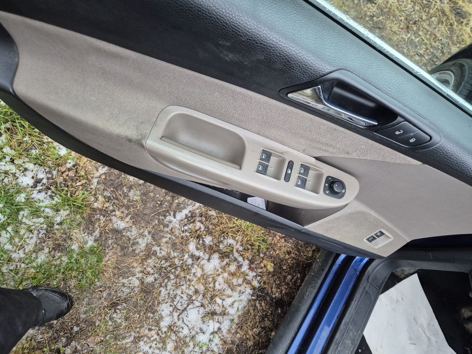 Пасат Б6 2.0тди 4х4 на части