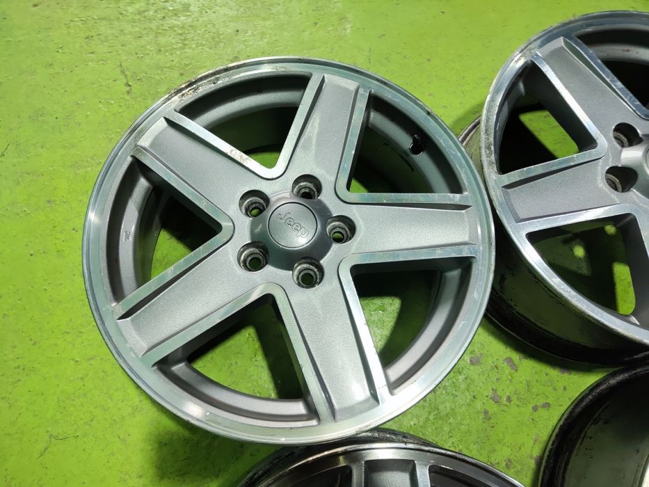 17 5x114.3  Jeep лети джанти 5х114.3