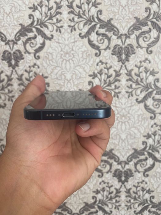 Продаю iPhone 15 Pro СРОЧНО