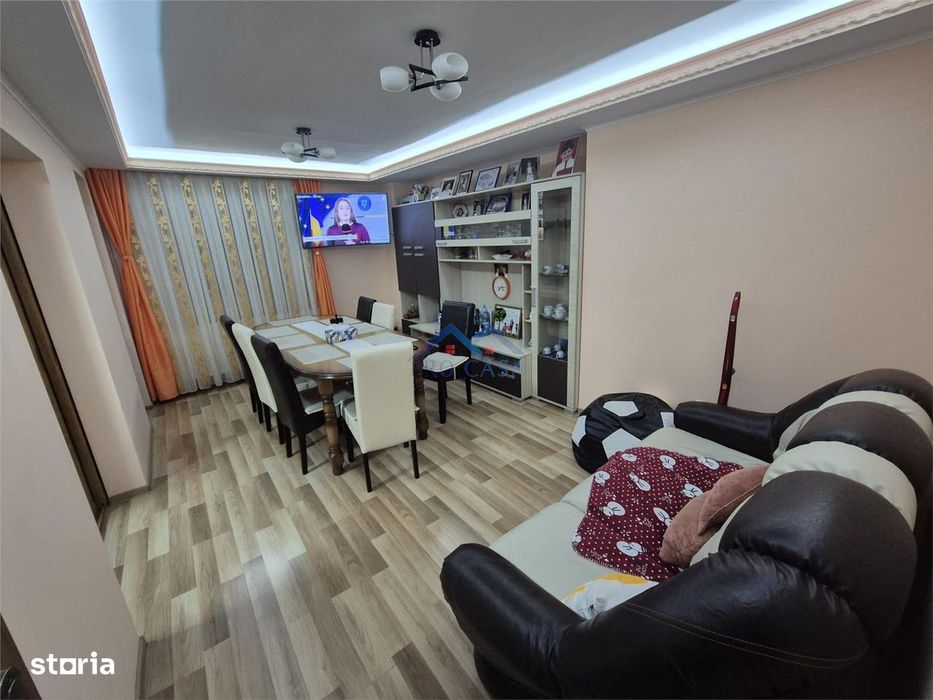 Apartamet 4 camere, decomandat,2 bai, Ampoi 3, 2 locuri parcare