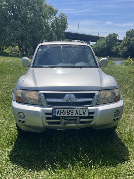 Vând Mitsubishi Pajero Mk3 2.5 Td