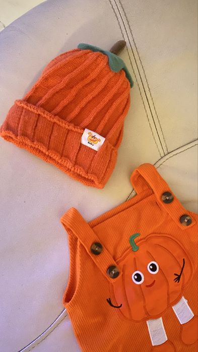 Salopeta si caciulita  dovleac bebelusi