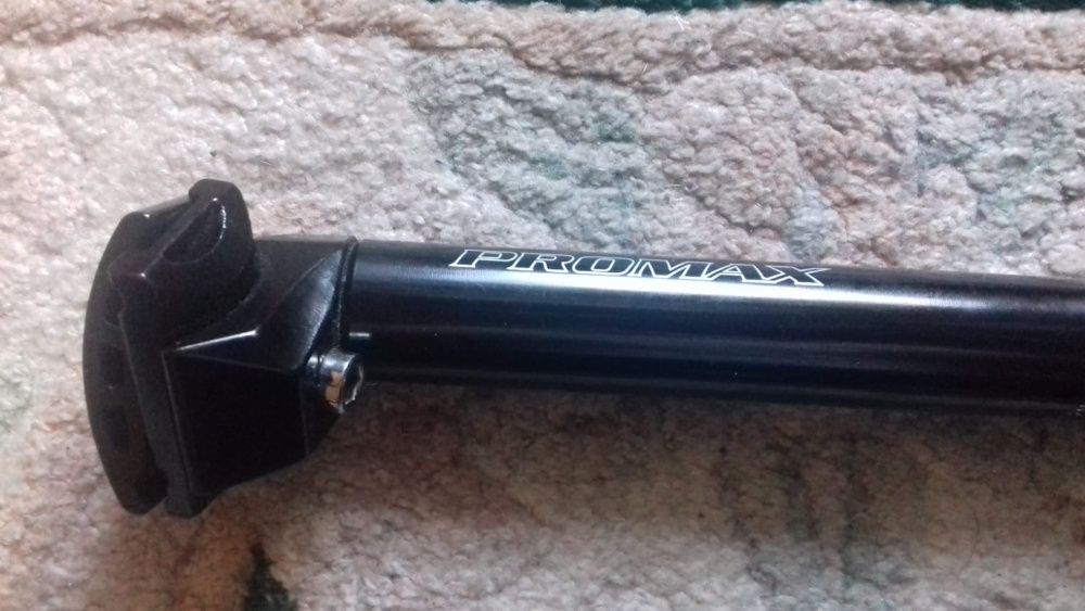 tija sa noua Promax de bicicleta data jos de pe o bicicleta noua