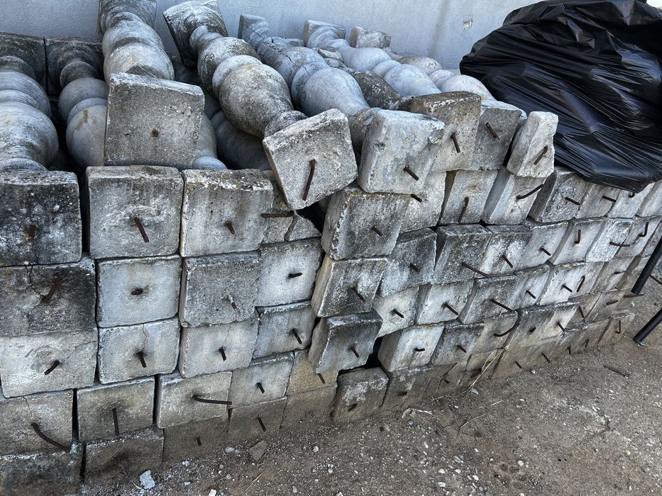 Stalpisori beton rustici