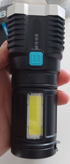 Lanterna cu 4 leduri frontale