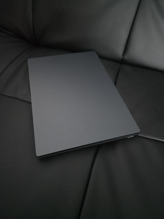 Asus Zenbook Duo UX8406 Ultra 9