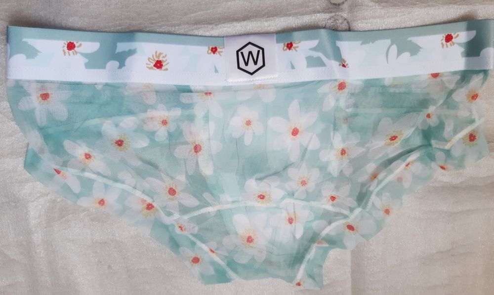 Chiloti barbati foarte subtiri de vară sexi ceva deosebit