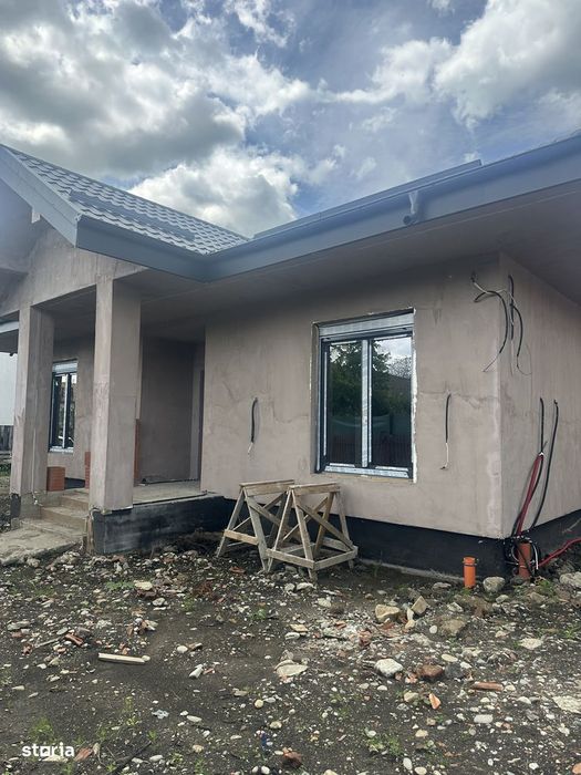 Campina - Cartier Rezidențial - casa noua - teren 950mp - 325000 Euro