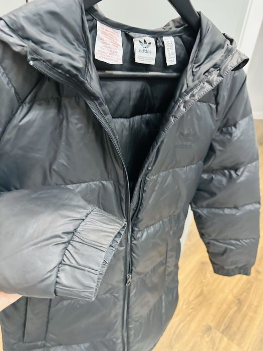 Продам куртки на мальчика!