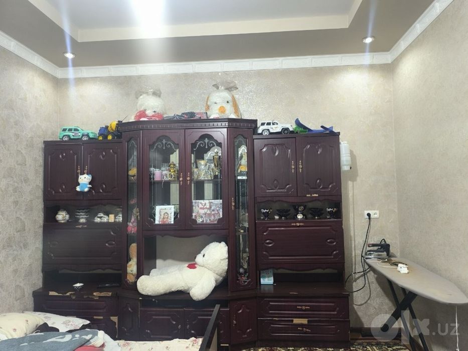 Продаеться стенка кровать