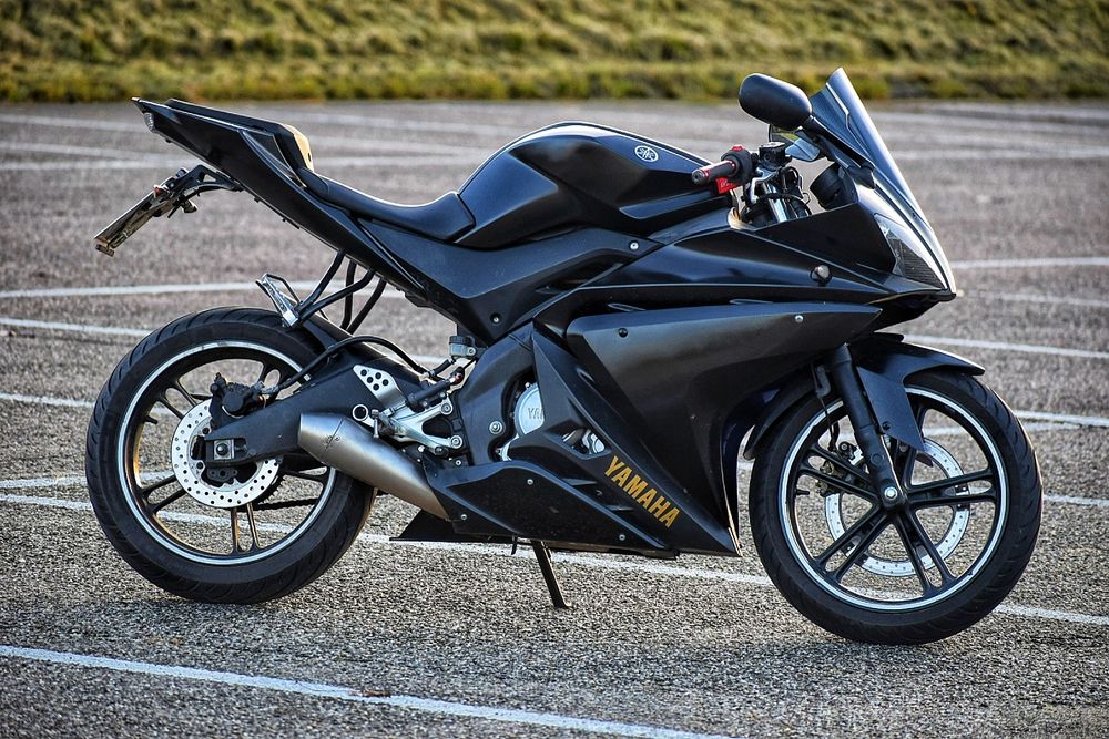 Yamaha yzf 125 mt 125 ktm 125 cbr 125